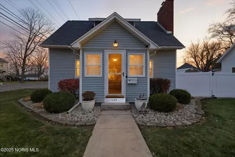 134 N Vine St, Bryan, OH 43506