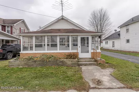 351 Front St, Cygnet, OH 43413