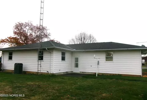 Exterior - 60 Rush St, Leipsic, OH 45856 photo 3 of 4