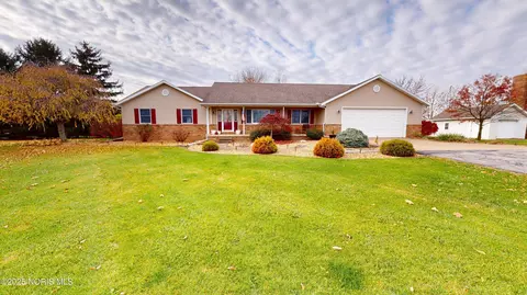 1936 County Road 222, Fremont, OH 43420