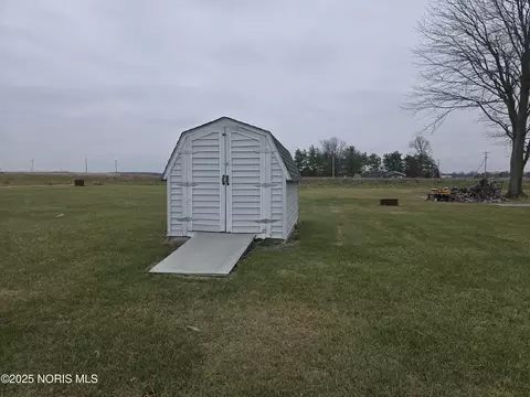 Exterior - 4629 State Route 65, Leipsic, OH 45856 photo 6 of 7