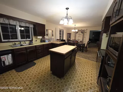 Kitchen - 4629 State Route 65, Leipsic, OH 45856 photo 2 of 2