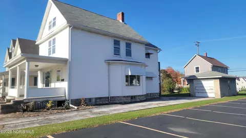 720 W State St, Fremont, OH 43420