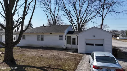 775 N Walnut St, Paulding, OH 45879 photo 5