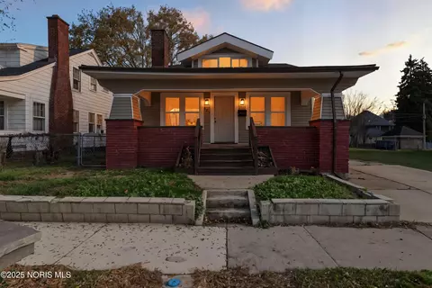 427 Oak St, Toledo, OH 43605
