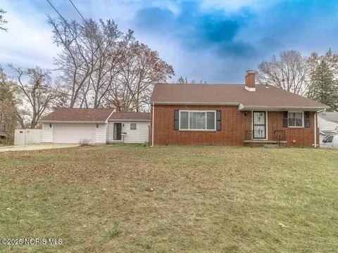 5726 Adelaide Dr, Toledo, OH 43613