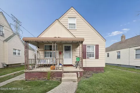 1126 Slater St, Toledo, OH 43612