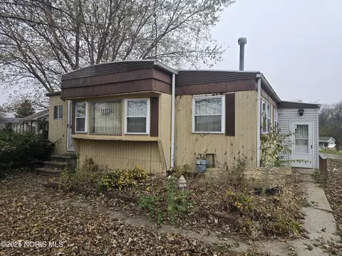 11123 W Portage River South Rd, Oak Harbor, OH 43449