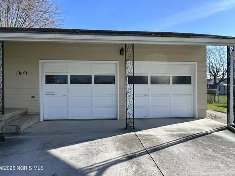 1641 Cherry Ln, Findlay, OH 45840 photo 2