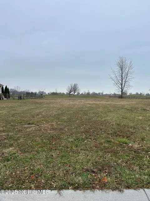 5281 Eagles Landing Dr, Oregon, OH 43616