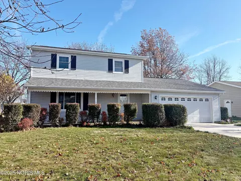 818 Lafayette Blvd, Bowling Green, OH 43402