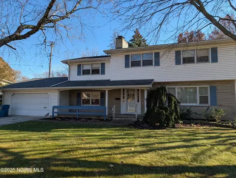 807 Harrison St, Port Clinton, OH 43452