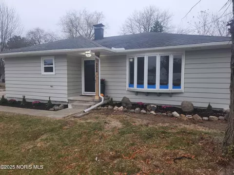 5026 Geer Ln, Toledo, OH 43615