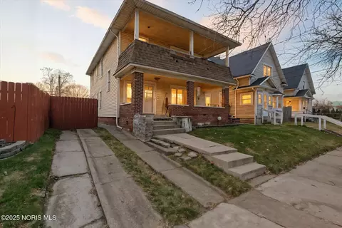 2927 Stickney Ave, Toledo, OH 43608