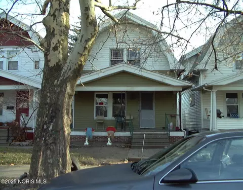 438 3rd St, Toledo, OH 43605