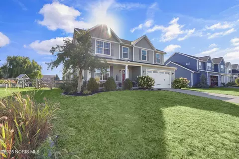 25206 Saddle Horn Dr, Perrysburg, OH 43551