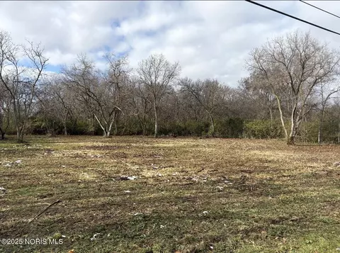 1350 N Genoa Clay Center Rd, Genoa, OH 43430