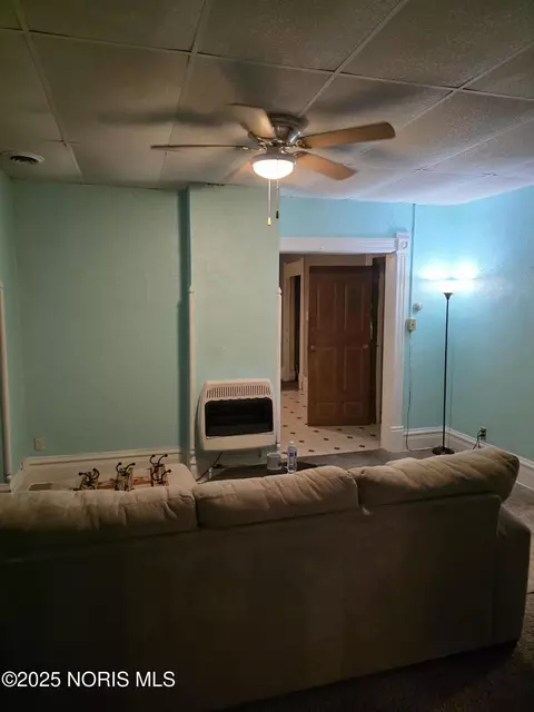 2017 Locust St, Toledo, OH 43608