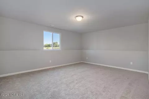 Bedroom - 320 Crabtree Ln, Delta, OH 43515 photo 2 of 8