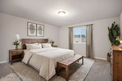 Bedroom - 320 Crabtree Ln, Delta, OH 43515 photo 5 of 8