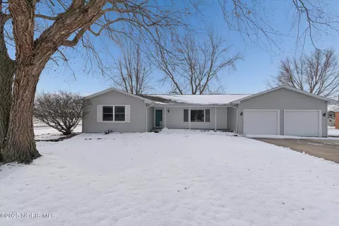 840 Pine St, Wauseon, OH 43567