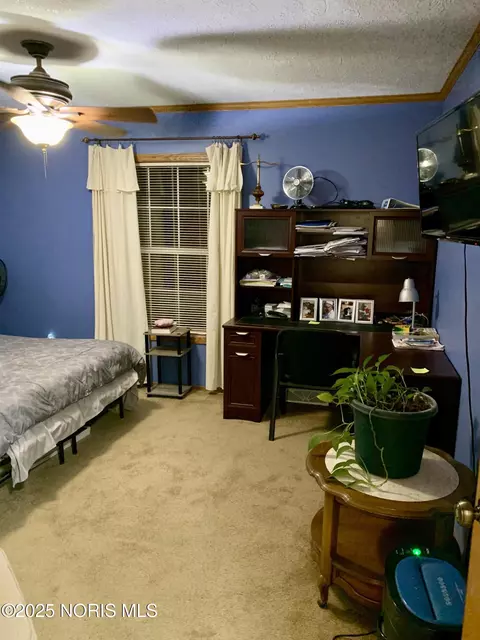 Bedroom - 27800 E Broadway St, Walbridge, OH 43465 photo 4 of 7