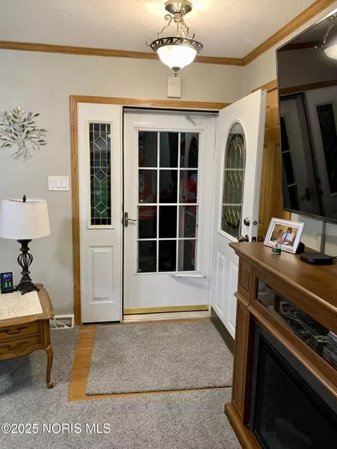 Entry Way - 27800 E Broadway St, Walbridge, OH 43465 photo 1 of 1
