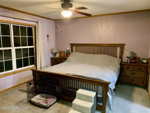Bedroom - 27800 E Broadway St, Walbridge, OH 43465 photo 1 of 7