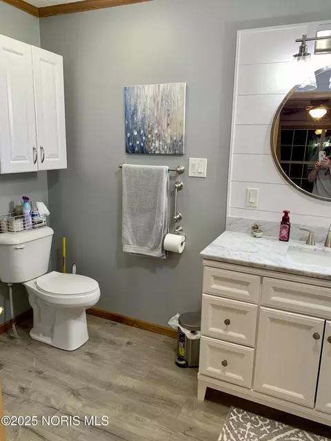 Bath - 27800 E Broadway St, Walbridge, OH 43465 photo 6 of 6