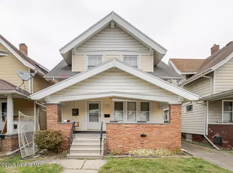 1019 Radcliffe Dr, Toledo, OH 43609