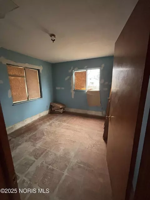 Bedroom - 726 Marmion Ave, Toledo, OH 43607 photo 3 of 4