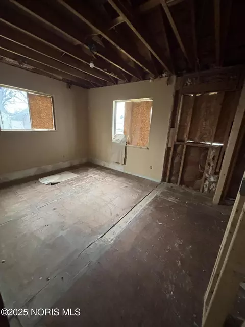 Bedroom - 726 Marmion Ave, Toledo, OH 43607 photo 1 of 4