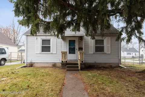 904 Annabelle Dr, Toledo, OH 43612