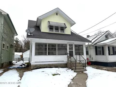 1822 Stahlwood Ave, Toledo, OH 43613
