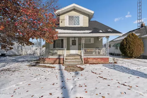 225 E Union St, Walbridge, OH 43465