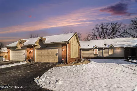 1183 Hidden Ridge Rd, Toledo, OH 43615