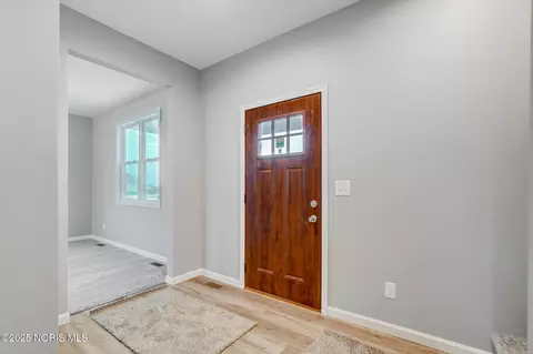 Entry Way - 820 Brian Dr, Payne, OH 45880 photo 1 of 6