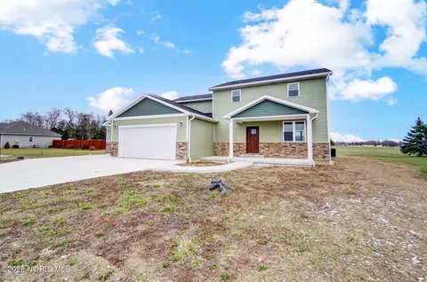 Exterior - 820 Brian Dr, Payne, OH 45880 photo 3 of 8