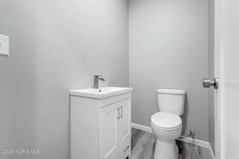 Bath - 820 Brian Dr, Payne, OH 45880 photo 5 of 13