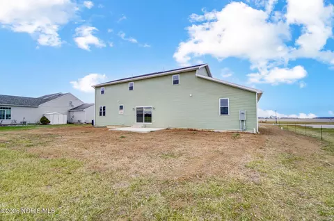 Exterior - 820 Brian Dr, Payne, OH 45880 photo 5 of 8