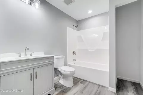 Bath - 820 Brian Dr, Payne, OH 45880 photo 11 of 13