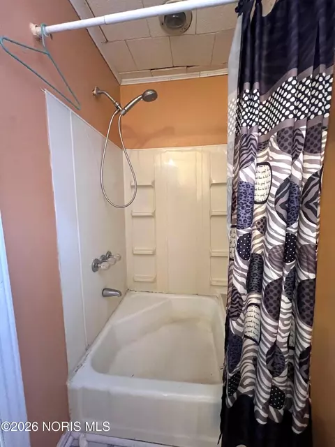 Bath - 402 E Lima St, Forest, OH 45843 photo 2 of 2