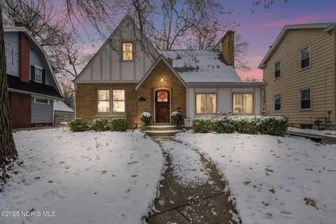 2513 Portsmouth Ave, Toledo, OH 43613