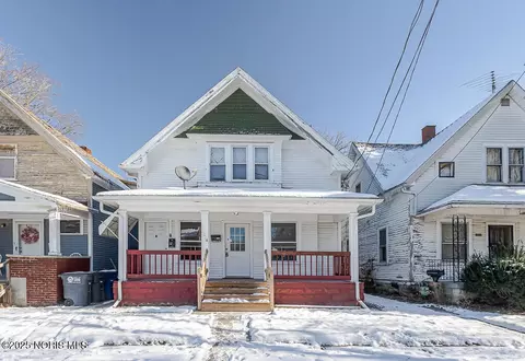 2824 Chestnut St, Toledo, OH 43608