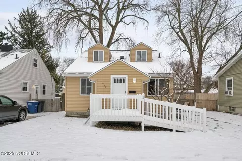 1825 Northover Rd, Toledo, OH 43613