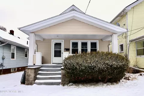 3904 Burton Ave, Toledo, OH 43612