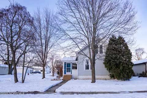 262 E Broadway Ave, Defiance, OH 43512