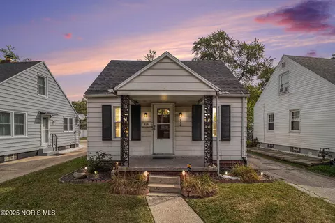 710 N Byrne Rd, Toledo, OH 43607