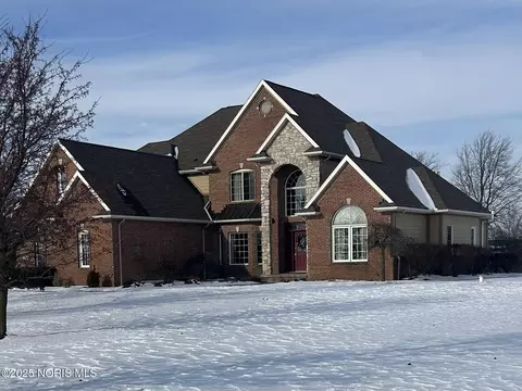 9488 Roberts Ave, Perrysburg, OH 43551