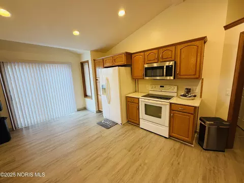 829 Greenbriar Ave, Paulding, OH 45879 photo 8